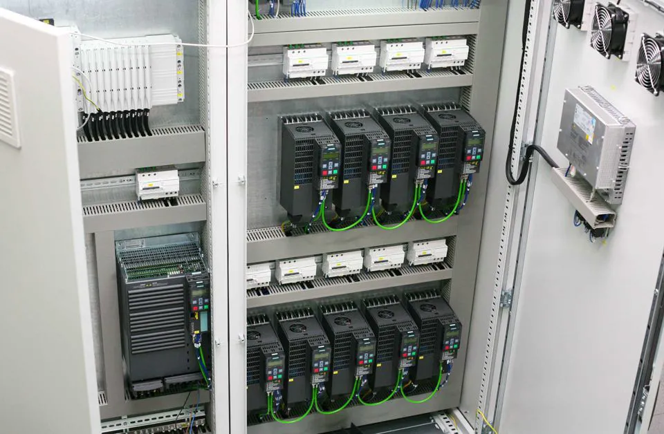 Automah | Quadri elettrici